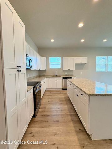 3267 Slama Avenue SE, Palm Bay, FL 32909