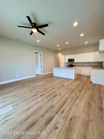 3267 Slama Avenue SE, Palm Bay, FL 32909