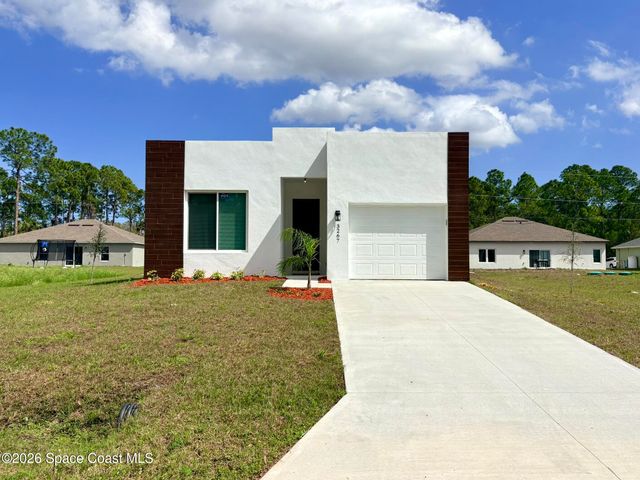 3267 Slama Avenue SE, Palm Bay, FL 32909