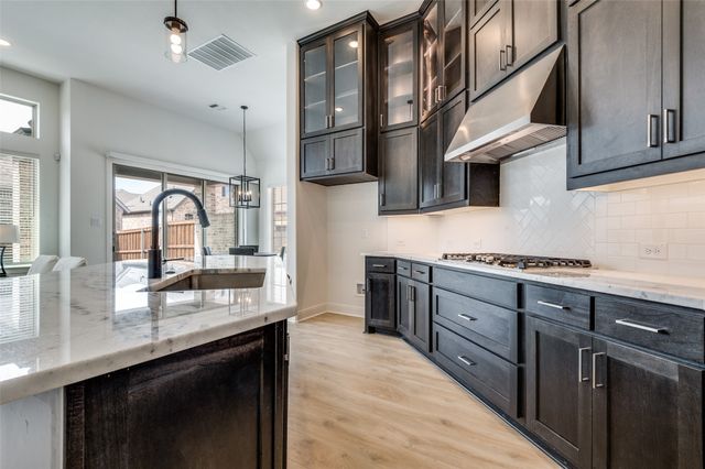 4800 Prairie Crest Lane, Arlington, TX 76005