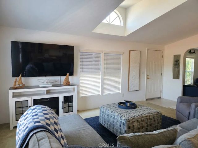 19251 Brookhurst 68, Huntington Beach, CA 92646