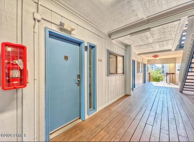 40 Folly Field Rd Apt B130, Hilton Head Island, SC 29928