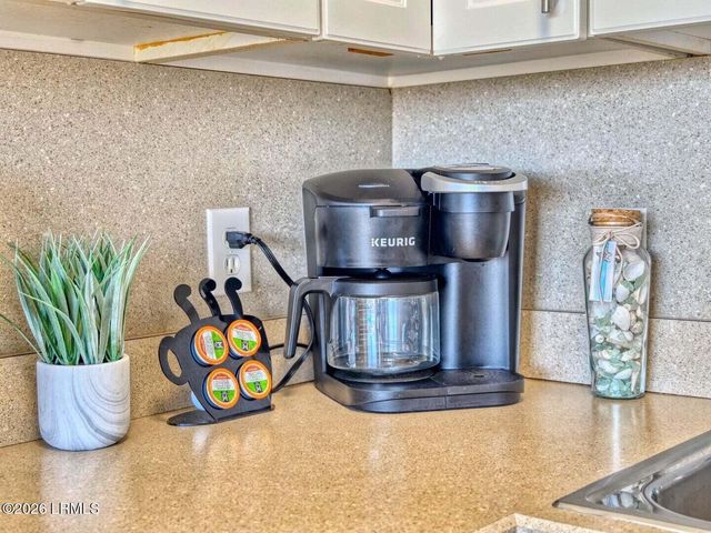 40 Folly Field Rd Apt B130, Hilton Head Island, SC 29928