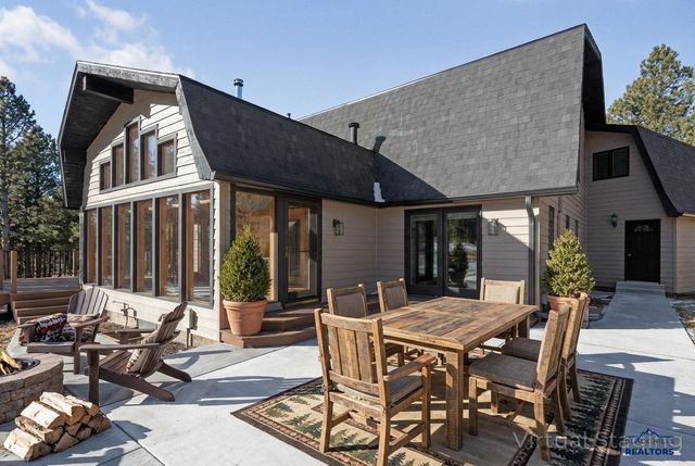 25389 MCCURRAN RANCH RD, Custer, SD 57730