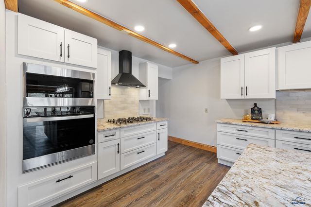 25389 MCCURRAN RANCH RD, Custer, SD 57730