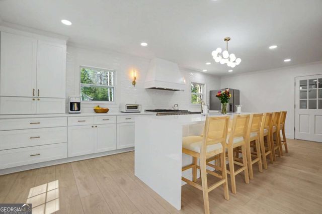 204 Devonwood Drive, Sandy Springs, GA 30328