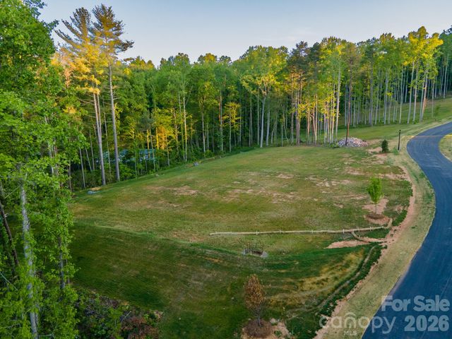 416 Irvine Drive, Fairview, NC 28730