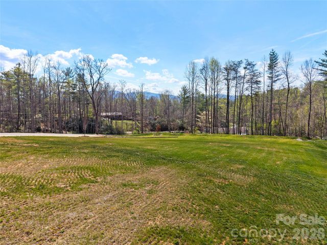 416 Irvine Drive, Fairview, NC 28730