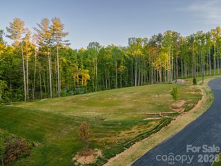416 Irvine Drive, Fairview, NC 28730
