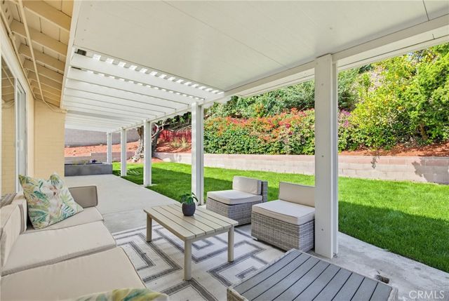 27151 Pembina Road, Rancho Palos Verdes, CA 90275