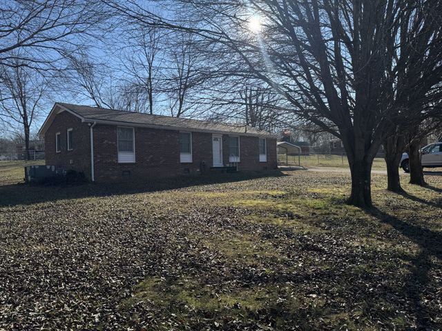 115 Larkins Dr, White Bluff, TN 37187