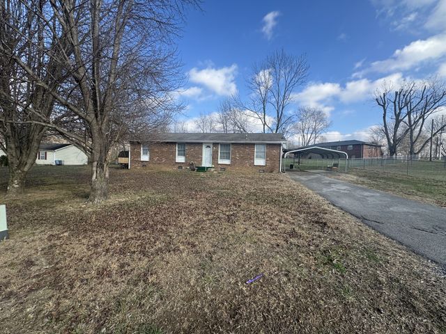 115 Larkins Dr, White Bluff, TN 37187