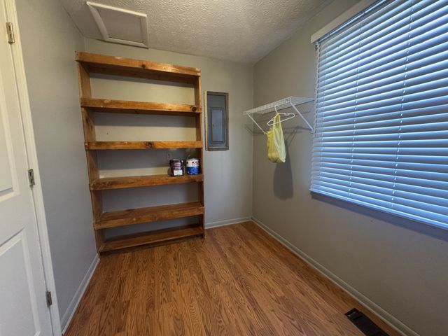 115 Larkins Dr, White Bluff, TN 37187