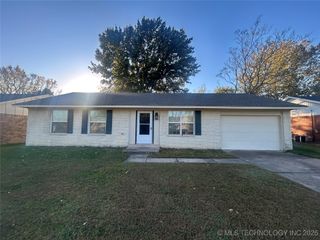 2708 S 136th East Avenue, Tulsa, OK 74134