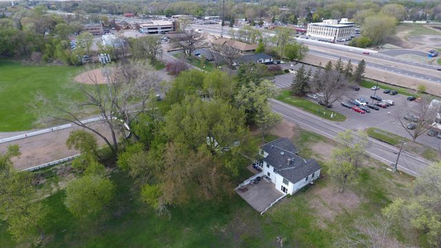 10715 Old Co Rd 15, Plymouth, MN 55441
