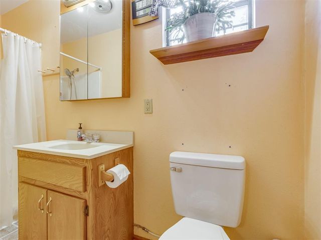 309 S Van Buren Avenue, Blanchard, OK 73010