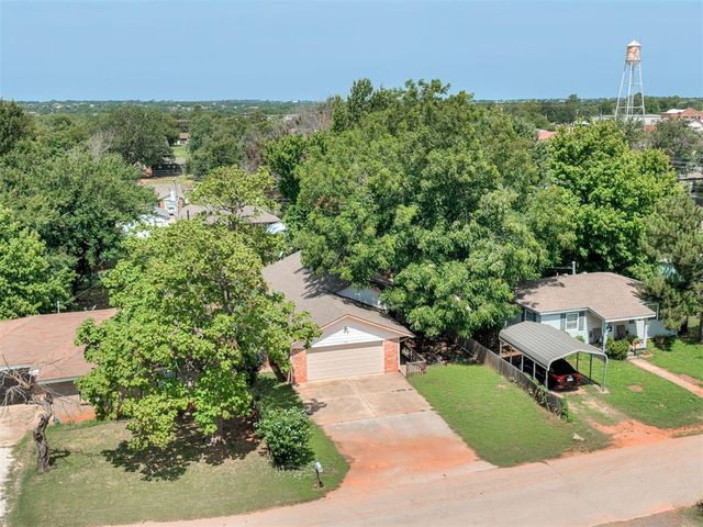 309 S Van Buren Avenue, Blanchard, OK 73010