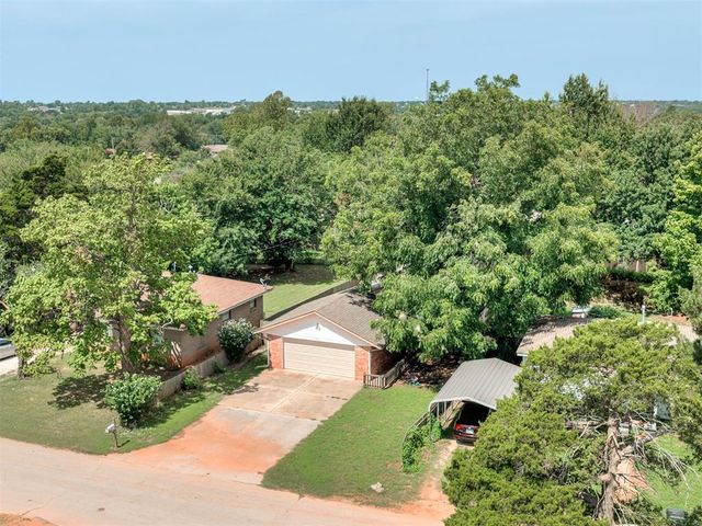 309 S Van Buren Avenue, Blanchard, OK 73010