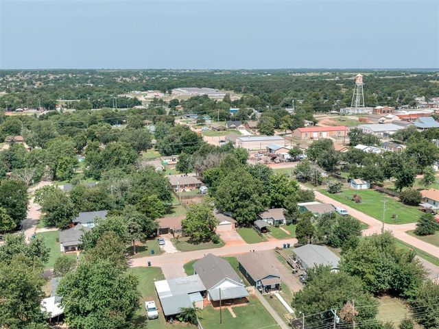 309 S Van Buren Avenue, Blanchard, OK 73010