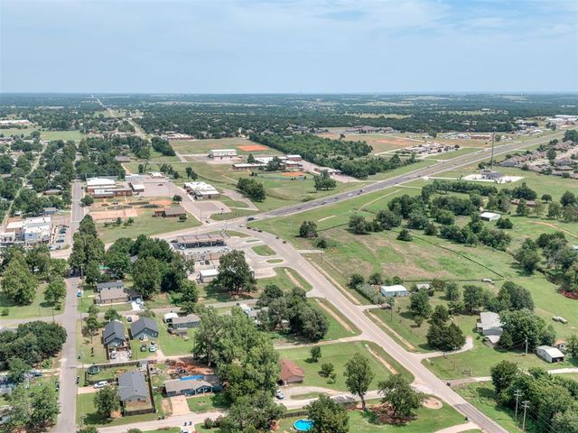 309 S Van Buren Avenue, Blanchard, OK 73010