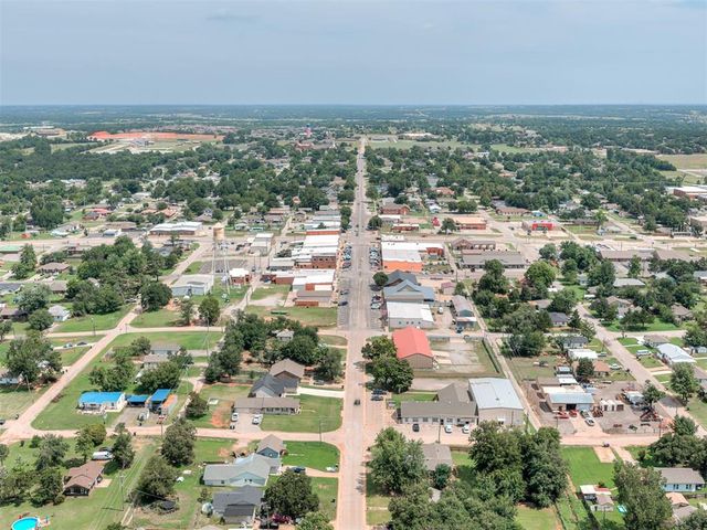309 S Van Buren Avenue, Blanchard, OK 73010