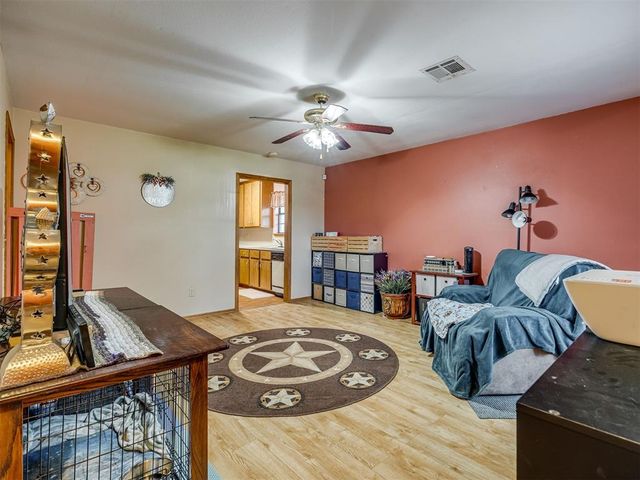 309 S Van Buren Avenue, Blanchard, OK 73010