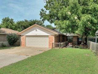 309 S Van Buren Avenue, Blanchard, OK 73010