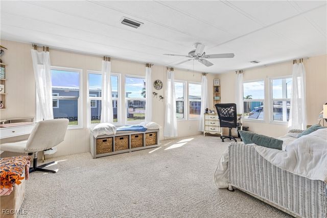 16033 Hibiscus WAY, North Fort Myers, FL 33903