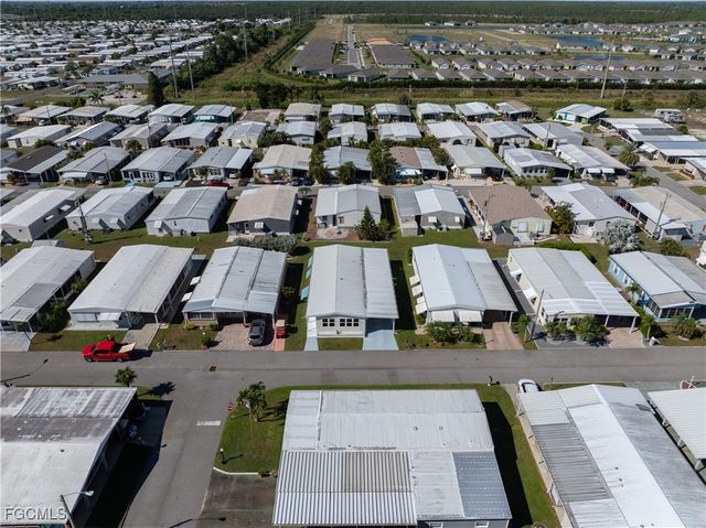 16033 Hibiscus WAY, North Fort Myers, FL 33903