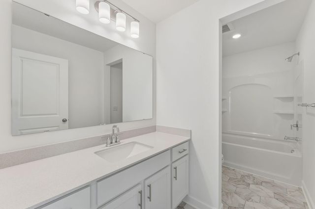 2017 Rainy Lane, Lino Lakes, MN 55014