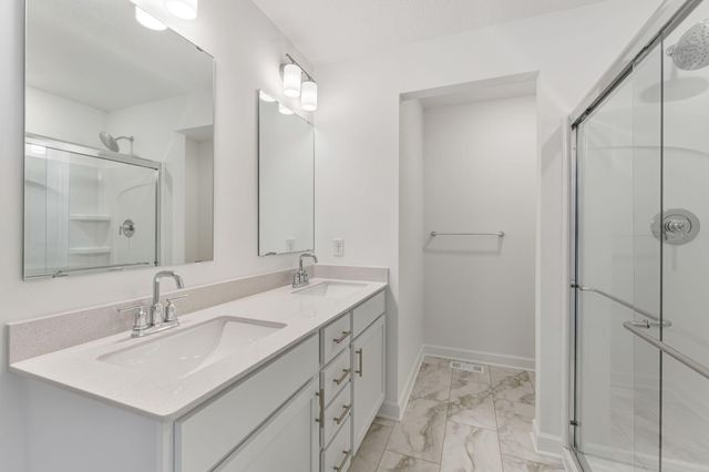 2017 Rainy Lane, Lino Lakes, MN 55014