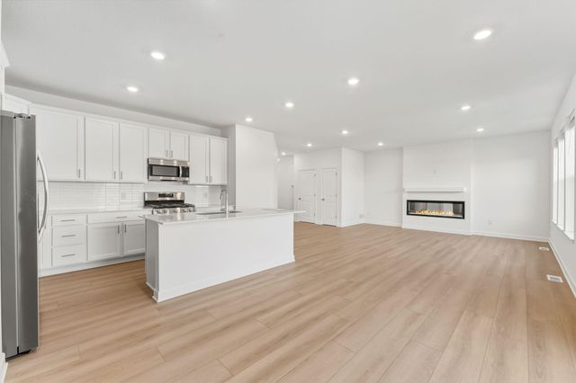 2017 Rainy Lane, Lino Lakes, MN 55014