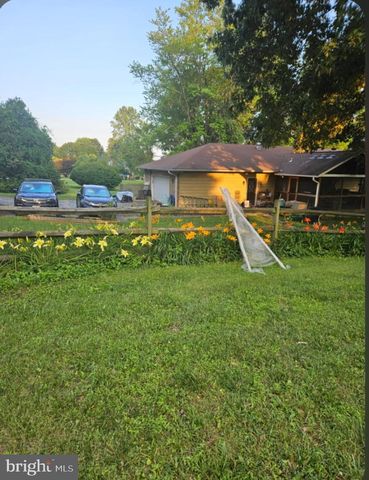 17208 HUNTER GREEN RD, Upperco, MD 21155