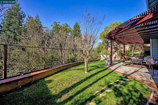 612 Pasa Tiempo Ct, Pleasant Hill, CA 94523