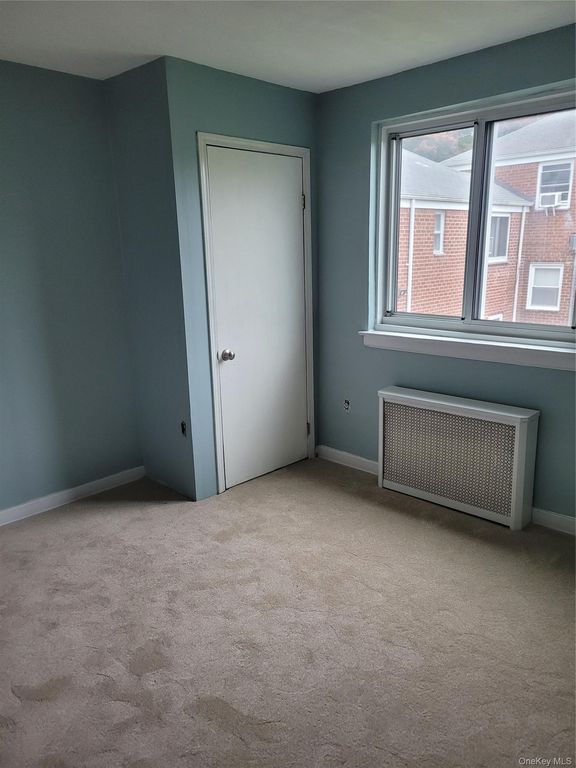 75-01 260th Avenue 2, Glen Oaks, NY 11004 — photo 5
