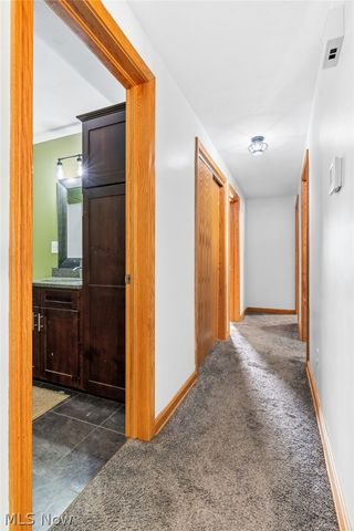 5220 Woodlynn Street NE, East Canton, OH 44730