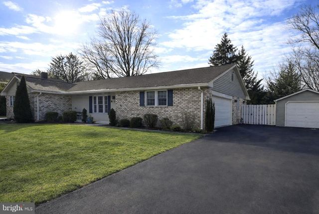 214 WILLIAM DR, Hershey, PA 17033