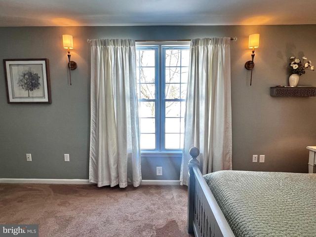 214 WILLIAM DR, Hershey, PA 17033