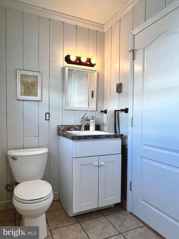 214 WILLIAM DR, Hershey, PA 17033