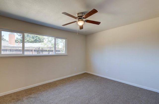 1484 W Indianapolis Avenue, Fresno, CA 93705