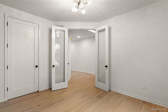 1821 Clifton Avenue, Royal Oak, MI 48073