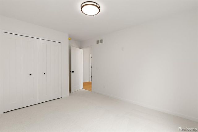 1821 Clifton Avenue, Royal Oak, MI 48073