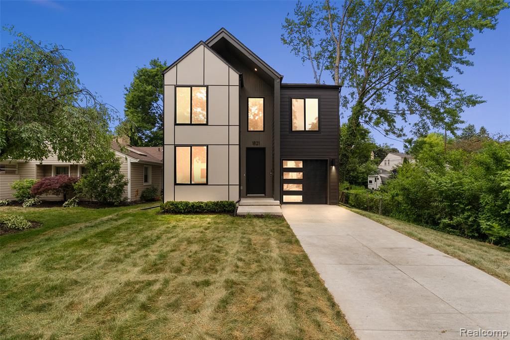 1821 Clifton Avenue, Royal Oak, MI 48073