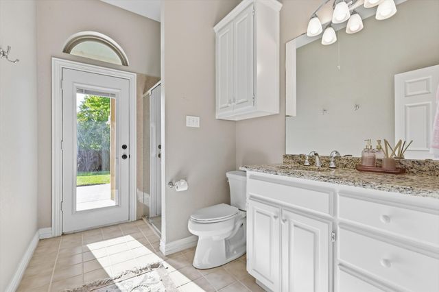 1512 Hunters Ridge Circle, Denton, TX 76205