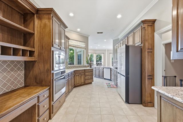 1512 Hunters Ridge Circle, Denton, TX 76205