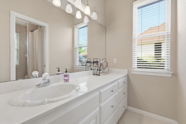 1512 Hunters Ridge Circle, Denton, TX 76205