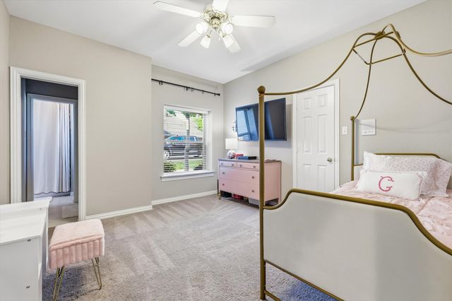 1512 Hunters Ridge Circle, Denton, TX 76205