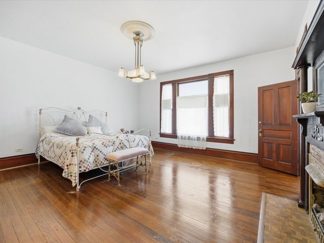 305 E Shoemaker Street, Decatur, TX 76234