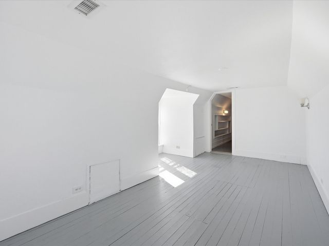 305 E Shoemaker Street, Decatur, TX 76234