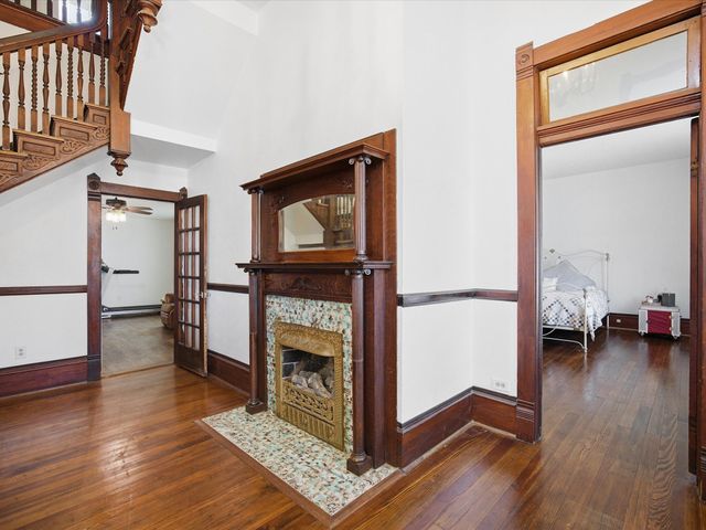 305 E Shoemaker Street, Decatur, TX 76234